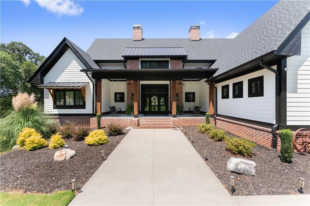 4 bedroom, 3 bathroom, 2,552 sq ft single family residence under contract at 1844 Bermuda Avenue, Demorest, GA 30535 — photo 4