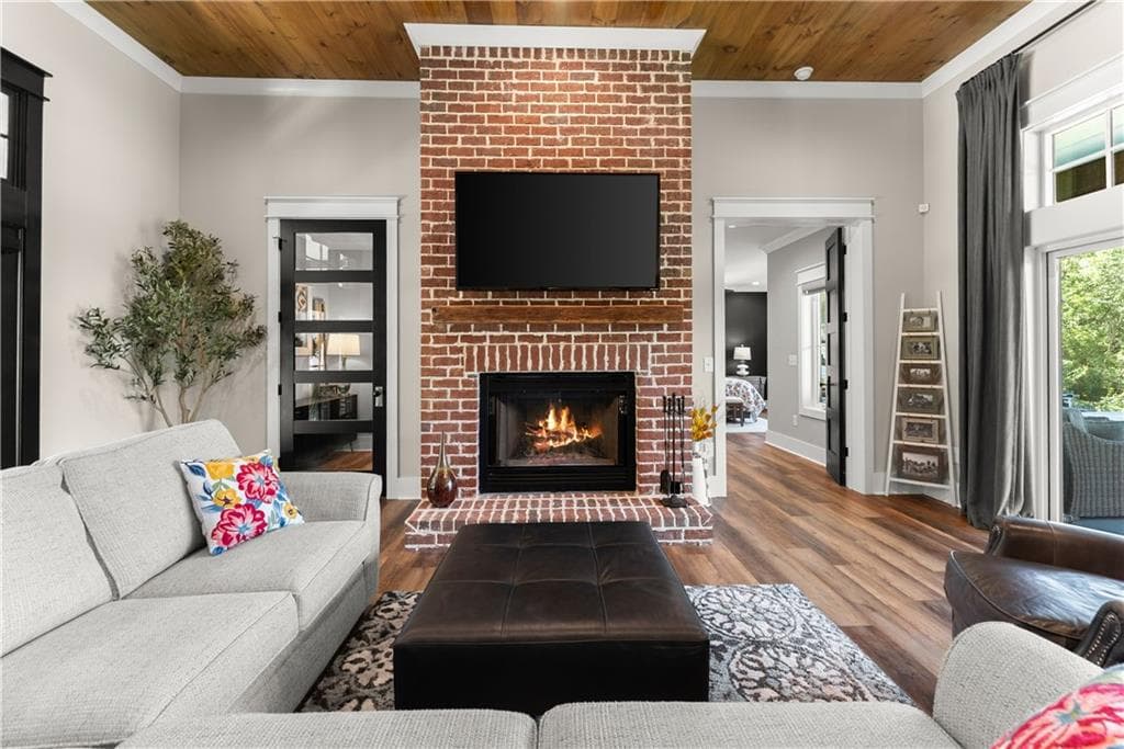 4 bedroom, 3 bathroom, 2,552 sq ft single family residence under contract at 1844 Bermuda Avenue, Demorest, GA 30535 — photo 7