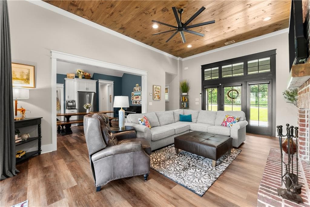 4 bedroom, 3 bathroom, 2,552 sq ft single family residence under contract at 1844 Bermuda Avenue, Demorest, GA 30535 — photo 8