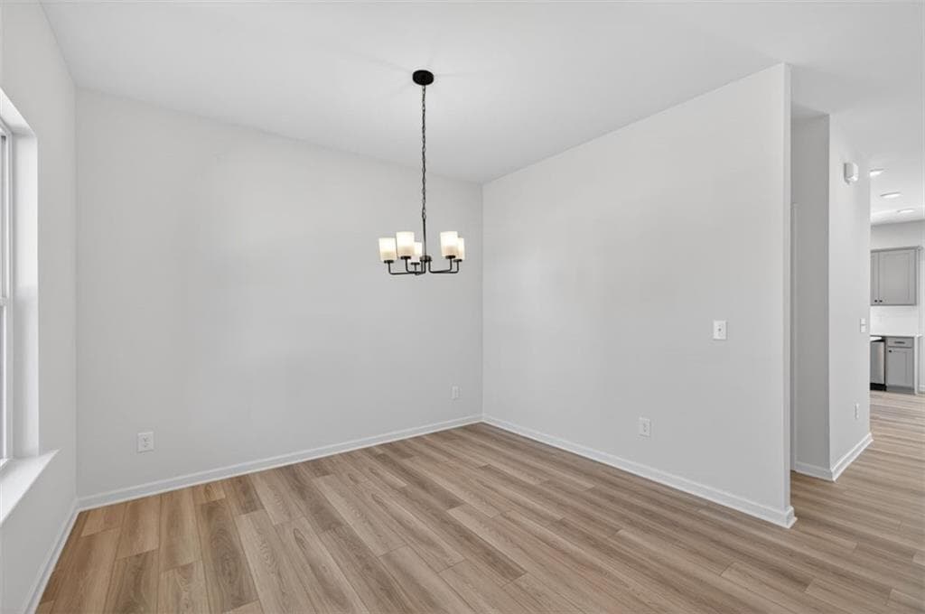 4 bedroom, 3 bathroom, 2,053 sq ft single family residence under contract at 703 Sinclair Lane, Temple, GA 30179 — photo 3