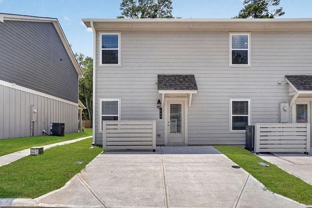 3 bedroom, 3 bathroom, 1,324 sq ft townhouse for sale at 245 Maddux Street LOT 19, Fayetteville, GA 30214 — photo 4