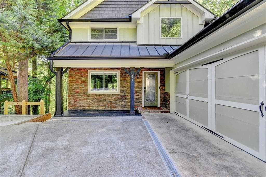 4 bedroom, 5 bathroom, 3,740 sq ft single family residence for sale at 975 Timber Lake Trail, Cumming, GA 30041 — photo 7