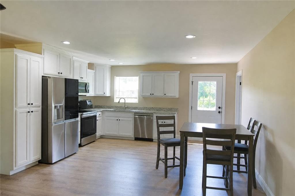3 bedroom, 2 bathroom, 1,400 sq ft single family residence for sale at 24 Great Works Drive, Dahlonega, GA 30533 — photo 7
