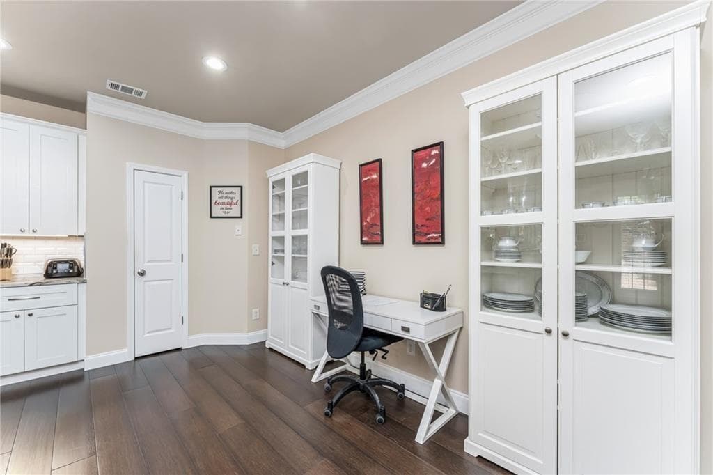 3 bedroom, 3 bathroom, 2,265 sq ft townhouse under contract at 2434 Strand Avenue, Lawrenceville, GA 30043 — photo 7