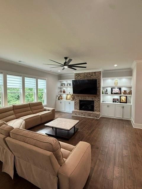 5 bedroom, 4 bathroom, 3,005 sq ft single family residence for sale at 4745 Young Deer Drive, Cumming, GA 30041 — photo 4
