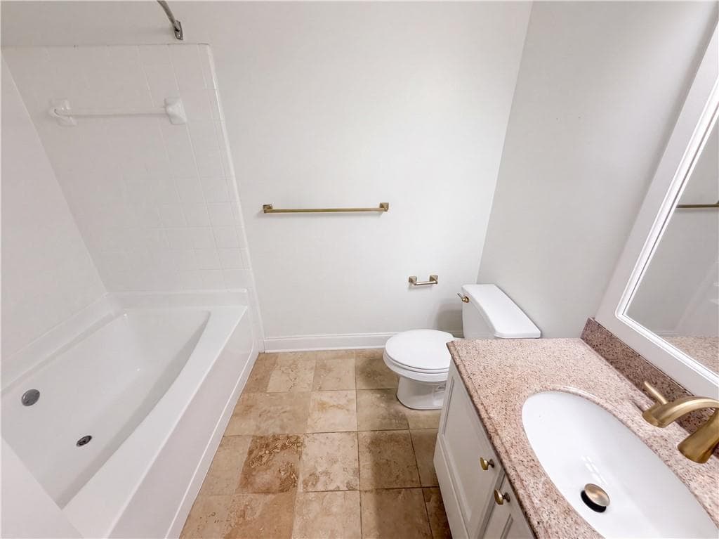 1 bedroom, 1 bathroom, 675 sq ft condominium under contract at 2700 Pine Tree Road 3006, Atlanta, GA 30324 — photo 10