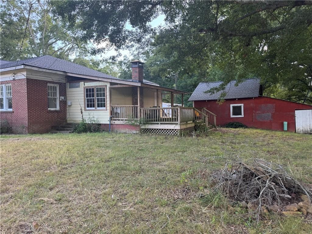 5 bedroom, 1 bathroom, 2,200 sq ft single family residence for sale at 523 Old Tennessee Highway, White, GA 30184 — photo 3