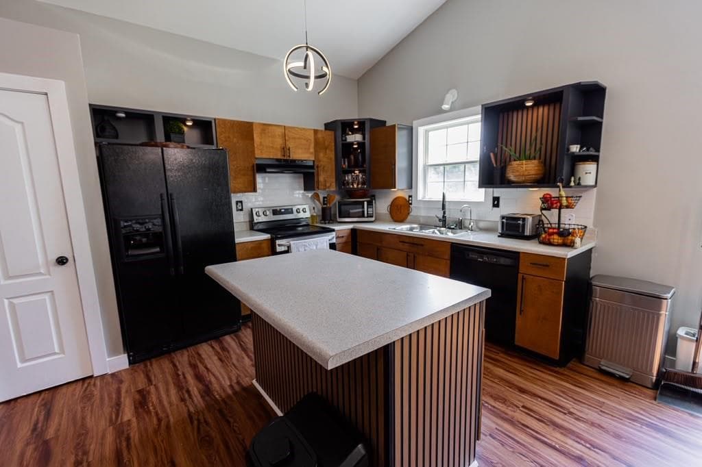3 bedroom, 2 bathroom, 1,746 sq ft single family residence for sale at 35 Madison Court, Covington, GA 30016 — photo 8