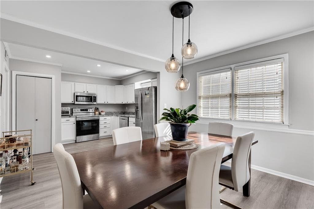 3 bedroom, 3 bathroom, 1,534 sq ft townhouse for rent at 6520 Roswell Road 11, Sandy Springs, GA 30328 for $2,500 a month — photo 9