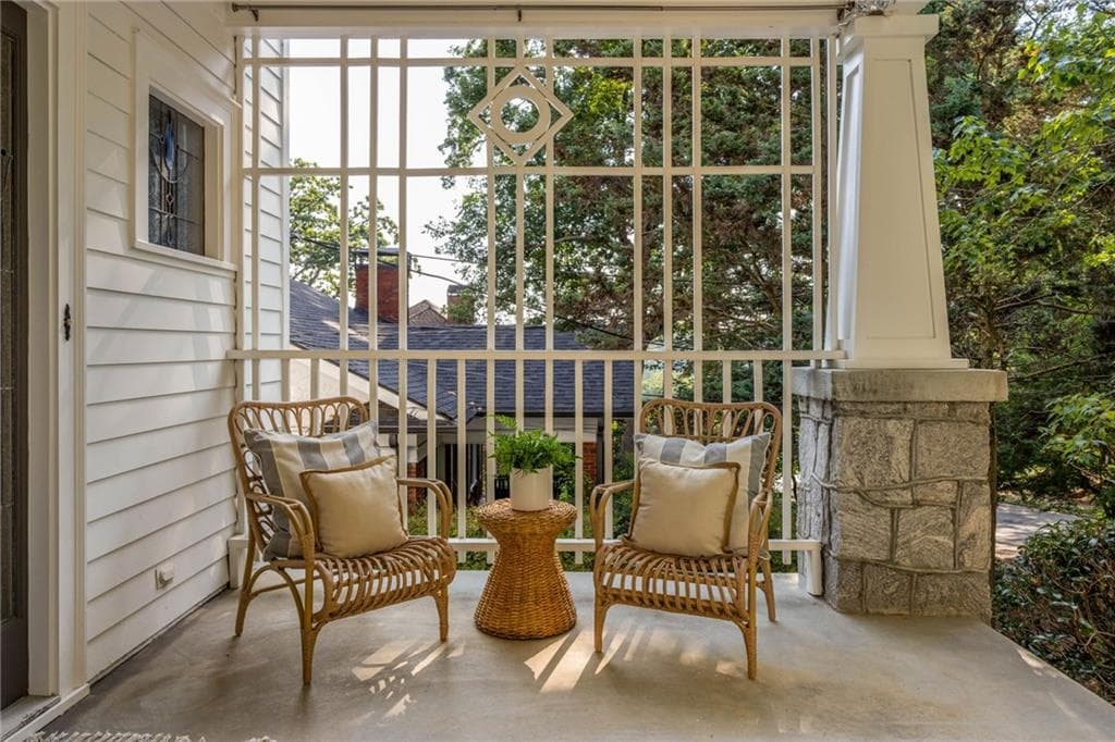 4 bedroom, 4 bathroom, 3,602 sq ft single family residence under contract at 1020 Mclynn Avenue, Atlanta, GA 30306 — photo 4