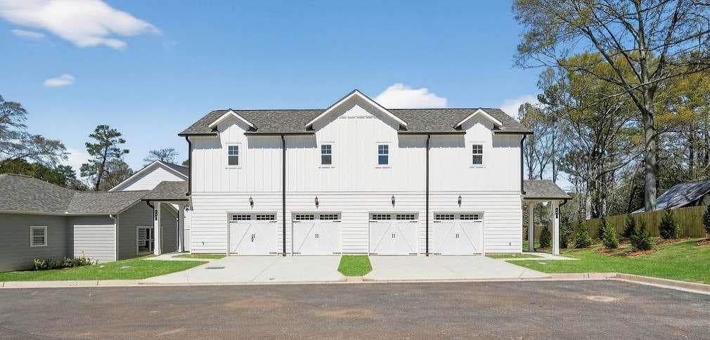 1 bedroom, 1 bathroom townhouse for sale at 175 Bartow Street LOT 10, Fayetteville, GA 30214 — photo 2