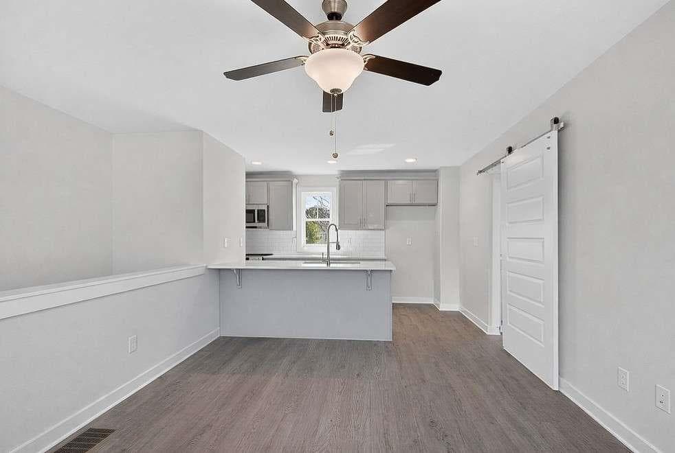 1 bedroom, 1 bathroom townhouse for sale at 175 Bartow Street LOT 10, Fayetteville, GA 30214 — photo 5