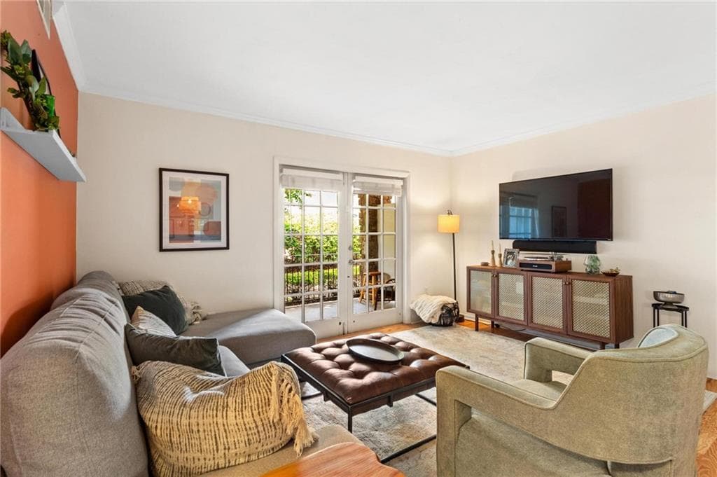 1 bedroom, 1 bathroom, 775 sq ft condominium for sale at 1150 Collier Road A10, Atlanta, GA 30318