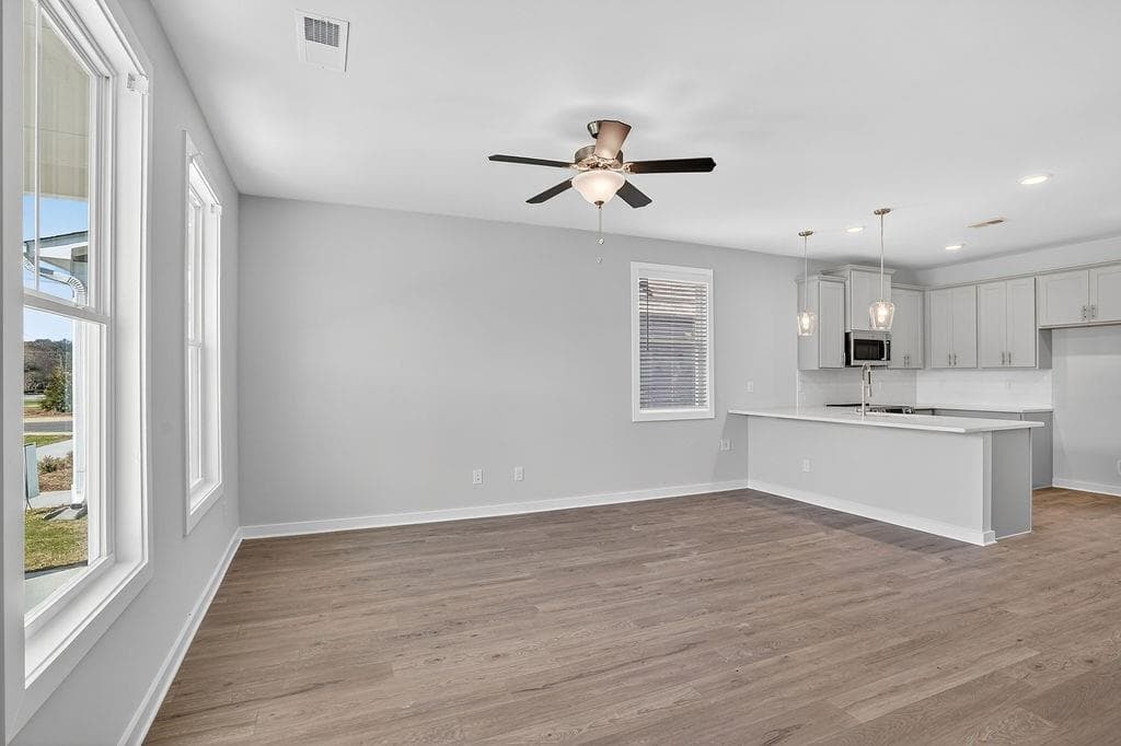 2 bedroom, 2 bathroom, 1,200 sq ft single family residence for sale at 120 Bartow Lot 2 Street, Fayetteville, GA 30214 — photo 4