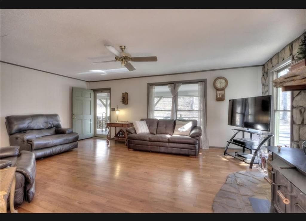 3 bedroom, 2 bathroom, 1,720 sq ft single family residence for sale at 403 N Stringer Road, Canton, GA 30115 — photo 8
