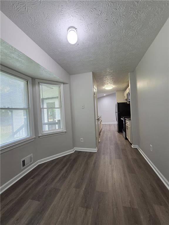 3 bedroom, 2 bathroom, 1,291 sq ft single family residence for rent at 1479 Scenic Highway, Snellville, GA 30078 for $2,100 a month — photo 4