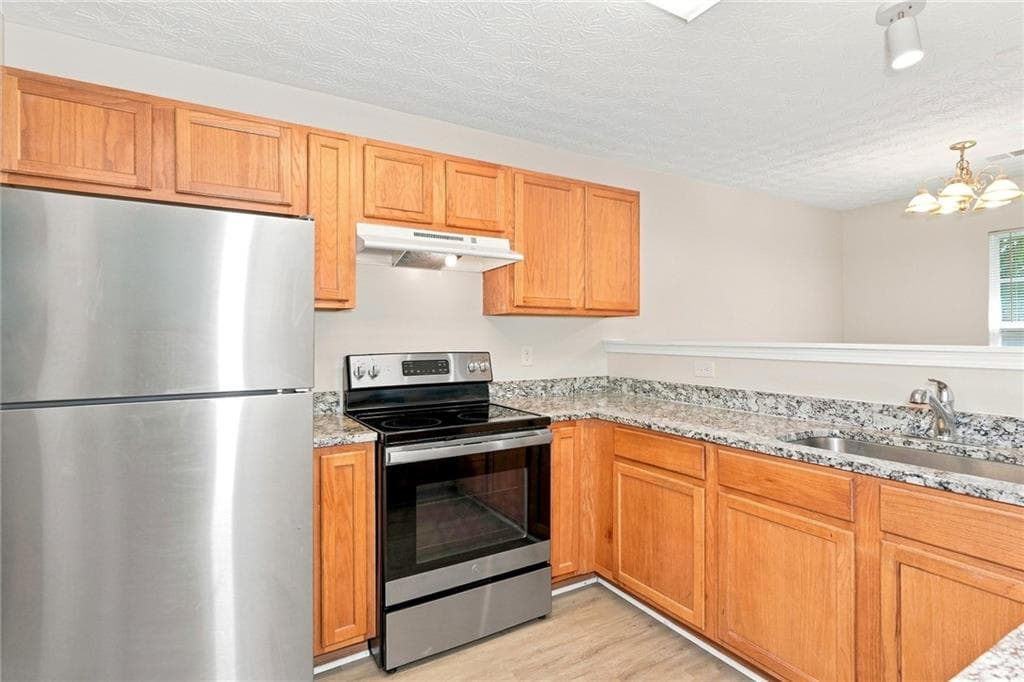 2 bedroom, 3 bathroom, 1,272 sq ft single family residence for rent at 5604 Windfall Lane, Lithonia, GA 30058 for $1,580 a month — photo 2