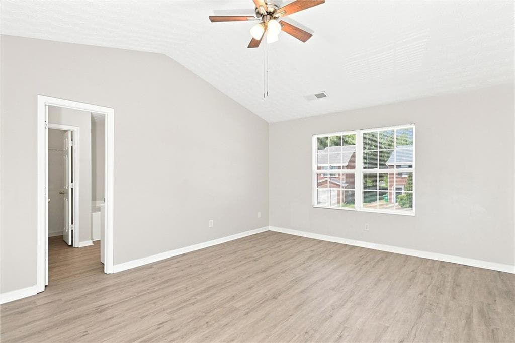 2 bedroom, 3 bathroom, 1,272 sq ft single family residence for rent at 5604 Windfall Lane, Lithonia, GA 30058 for $1,580 a month — photo 6