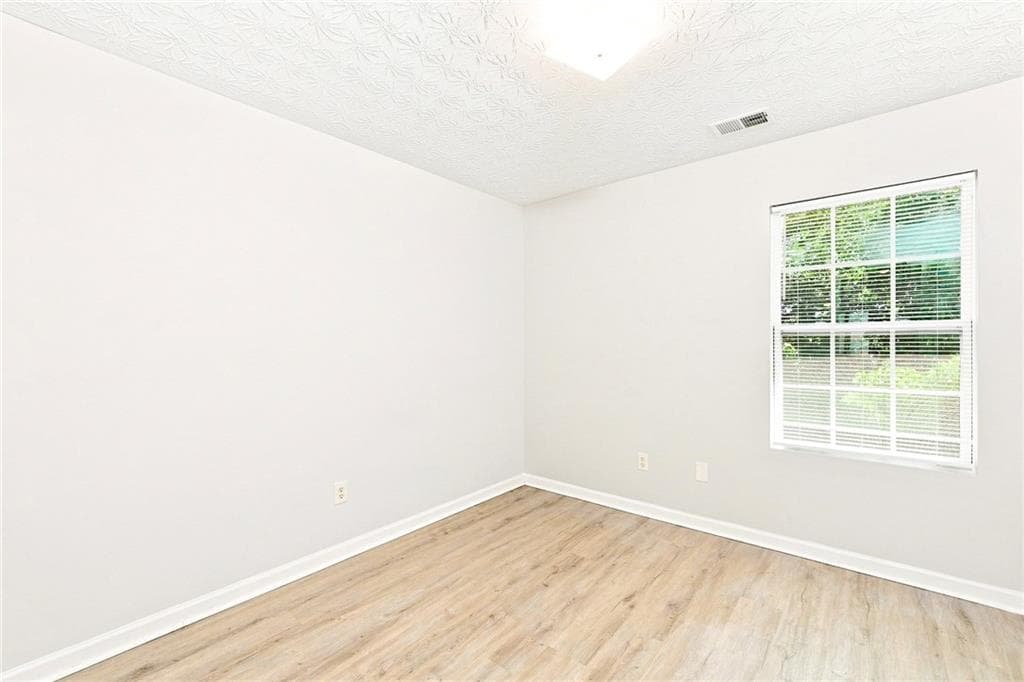 2 bedroom, 3 bathroom, 1,272 sq ft single family residence for rent at 5604 Windfall Lane, Lithonia, GA 30058 for $1,580 a month — photo 10