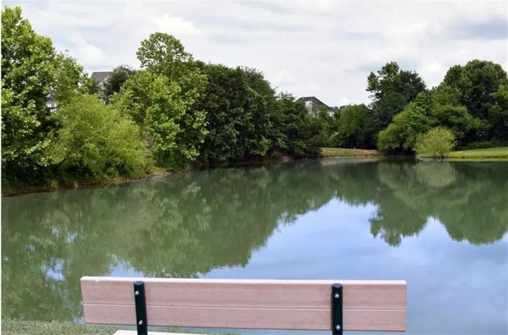 3 bedroom, 3 bathroom, 1,832 sq ft single family residence for sale at 1402 Turning Leaf Lane, Pendergrass, GA 30567 — photo 5