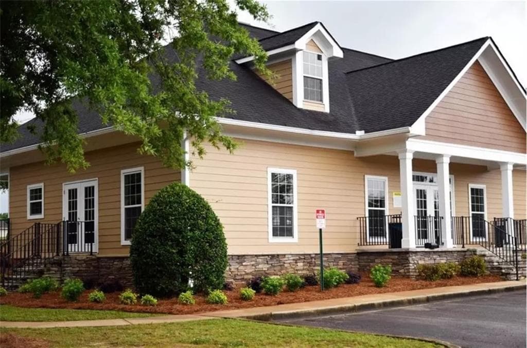 3 bedroom, 3 bathroom, 1,832 sq ft single family residence for sale at 1402 Turning Leaf Lane, Pendergrass, GA 30567 — photo 6