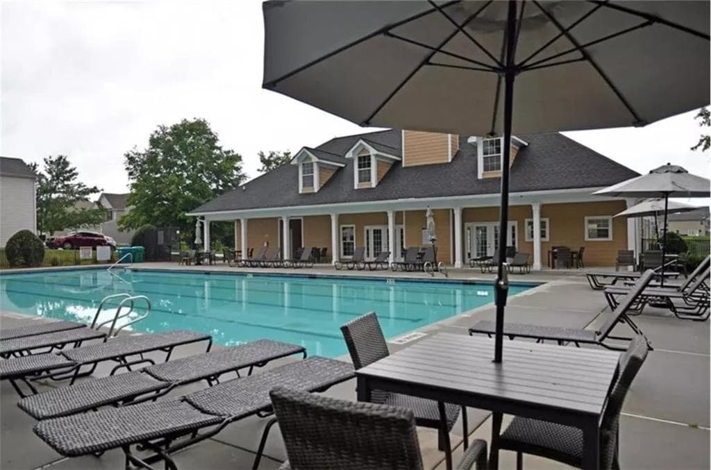 3 bedroom, 3 bathroom, 1,832 sq ft single family residence for sale at 1402 Turning Leaf Lane, Pendergrass, GA 30567 — photo 9