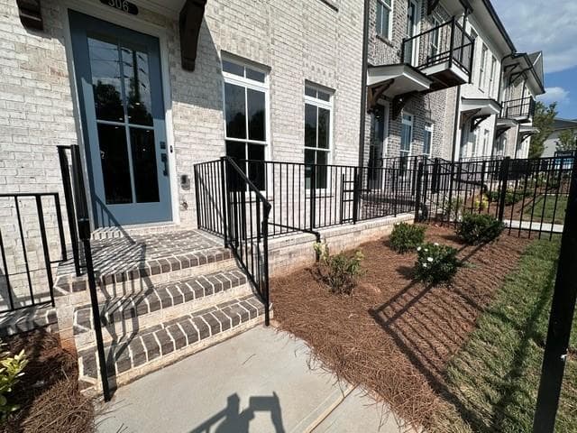4 bedroom, 4 bathroom, 2,400 sq ft townhouse for sale at 506 Whatton Road 3, Johns Creek, GA 30022 — photo 4