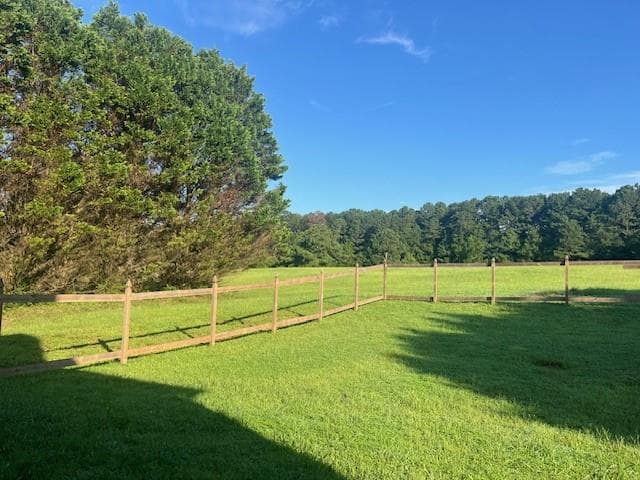 4 bedroom, 3 bathroom, 2,330 sq ft single family residence for sale at 107 Meadows Drive, Senoia, GA 30276 — photo 6