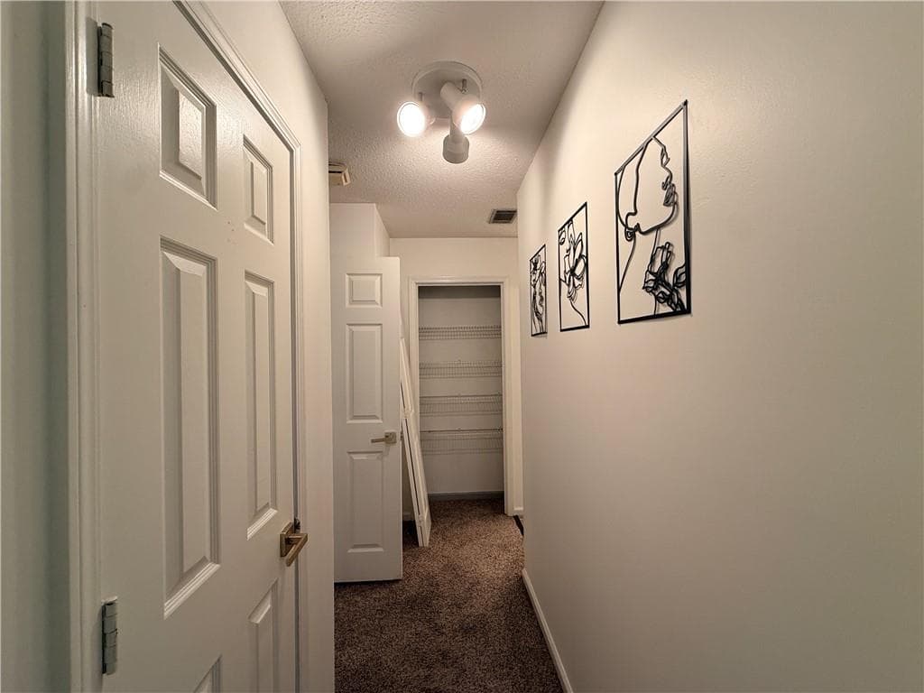 2 bedroom, 2 bathroom, 1,224 sq ft condominium under contract at 24216 Plantation Drive, Atlanta, GA 30324 — photo 10