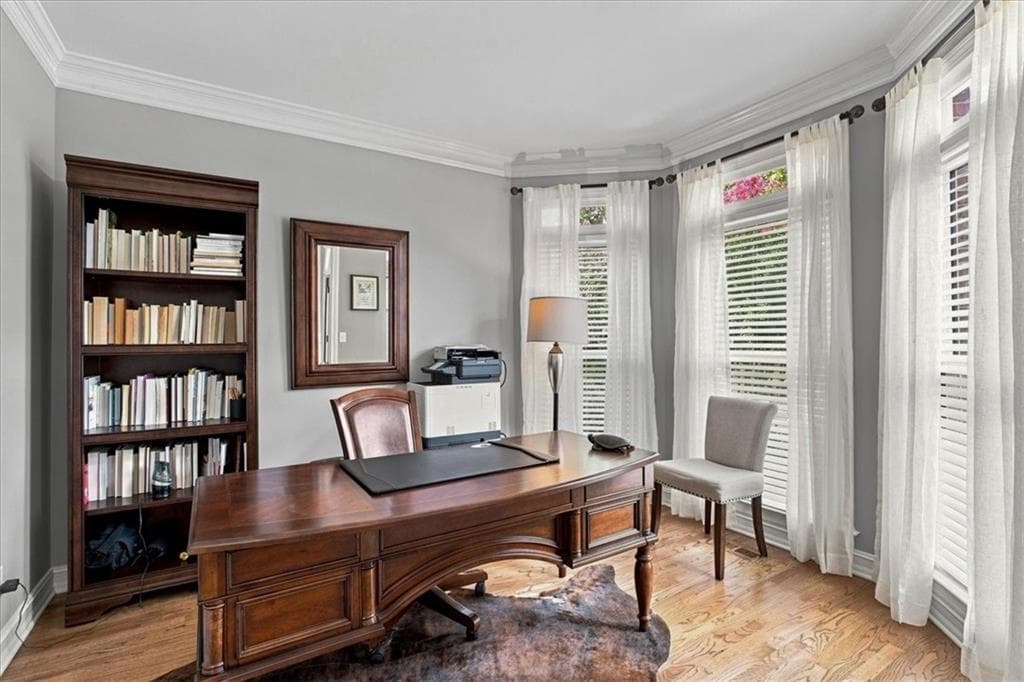 5 bedroom, 5 bathroom, 4,561 sq ft single family residence under contract at 315 Morning Dew Circle, Roswell, GA 30075 — photo 3
