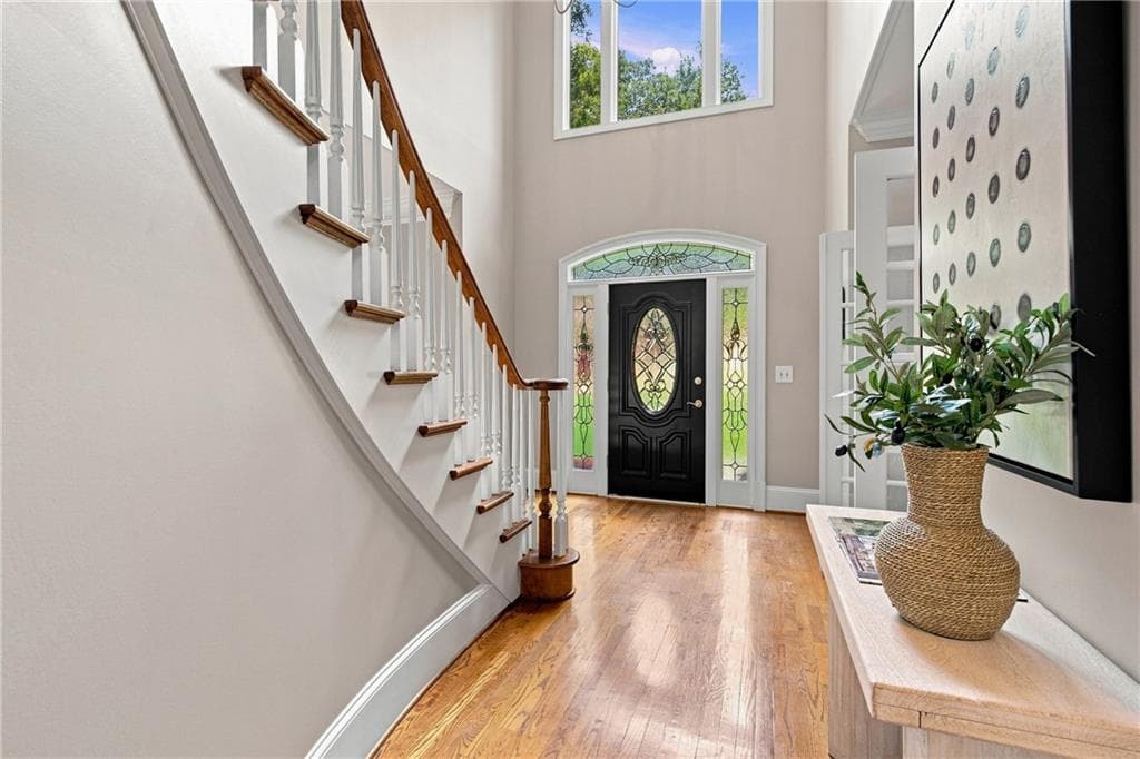 6 bedroom, 5 bathroom, 6,211 sq ft single family residence for sale at 2175 River Cliff Drive, Roswell, GA 30076 — photo 10