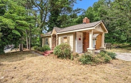 2 bedroom, 1,327 sq ft home for sale at 733 Hamilton E Holmes Drive, Atlanta, GA