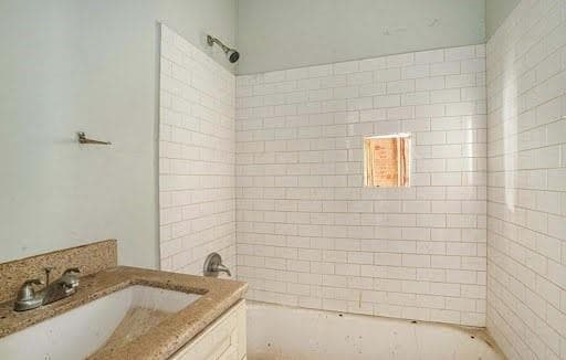 2 bedroom, 2 bathroom, 1,327 sq ft single family residence for sale at 733 Hamilton E Holmes Drive, Atlanta, GA 30318 — photo 10
