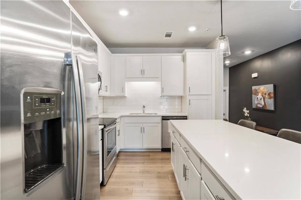 2 bedroom, 3 bathroom, 1,800 sq ft townhouse for sale at 2030 Main Street NW 207, Atlanta, GA 30318 — photo 9