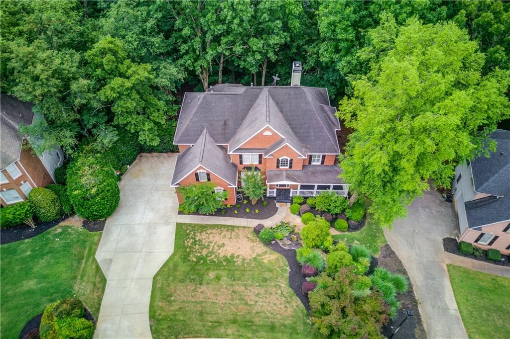 6 bedroom, 5 bathroom, 4,624 sq ft single family residence for rent at 1920 Woods River Lane, Duluth, GA 30097 for $4,200 a month — photo 2