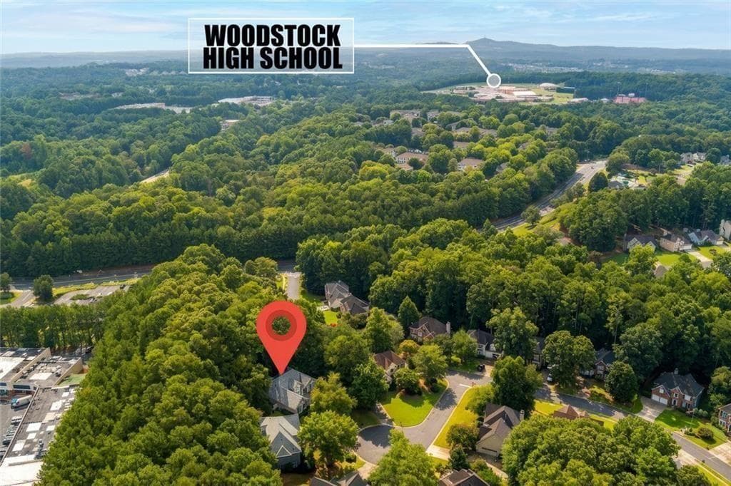 3 bedroom, 2 bathroom, 2,144 sq ft single family residence under contract at 102 Legacy Court, Woodstock, GA 30189 — photo 4