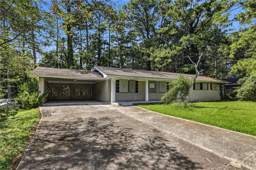 5 bedroom, 3 bathroom, 1,606 sq ft single family residence for sale at 1281 Lee Ann Drive, Decatur, GA 30035 — photo 2