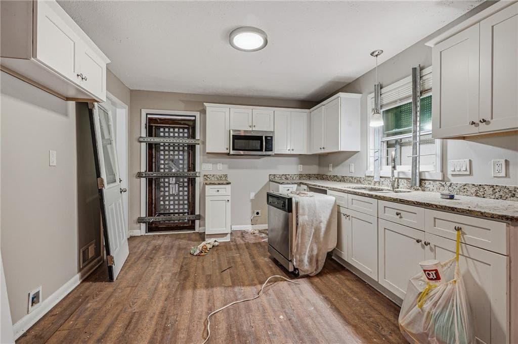 5 bedroom, 3 bathroom, 1,606 sq ft single family residence for sale at 1281 Lee Ann Drive, Decatur, GA 30035 — photo 9