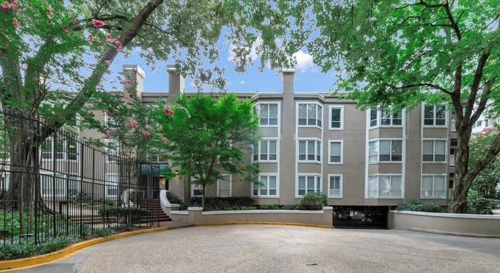 1 bedroom, 1 bathroom, 680 sq ft condominium for sale at 244 13th Street 103, Atlanta, GA 30309 — photo 4