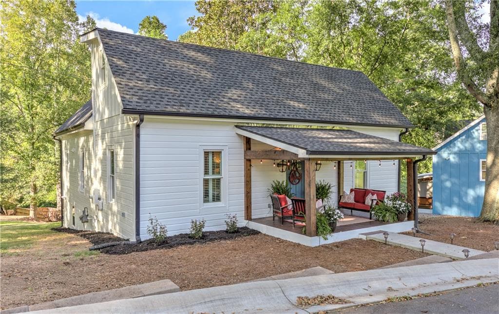 3 bedroom, 3 bathroom, 1,828 sq ft single family residence for sale at 145 Stripling Street, Ball Ground, GA 30107 — photo 4