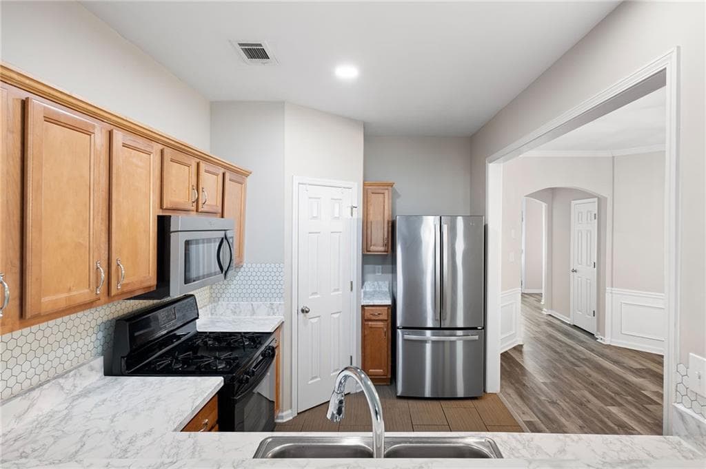 3 bedroom, 3 bathroom, 1,696 sq ft townhouse under contract at 1950 Durwood Lane, Duluth, GA 30096 — photo 5