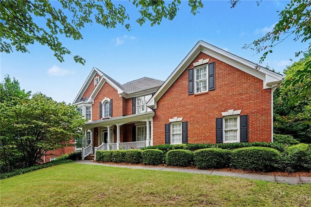 6 bedroom, 4 bathroom, 4,571 sq ft single family residence for sale at 1548 Greensboro Way, Grayson, GA 30017 — photo 5