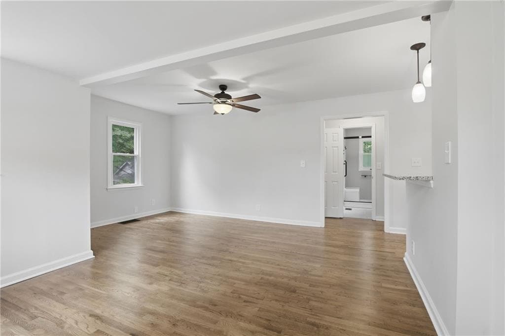 2 bedroom, 1 bathroom, 820 sq ft single family residence for sale at 6815 Bannister Road, Cumming, GA 30028 — photo 7