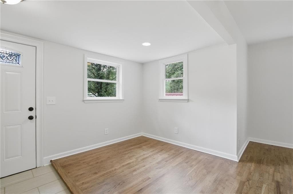 2 bedroom, 1 bathroom, 820 sq ft single family residence for sale at 6815 Bannister Road, Cumming, GA 30028 — photo 8
