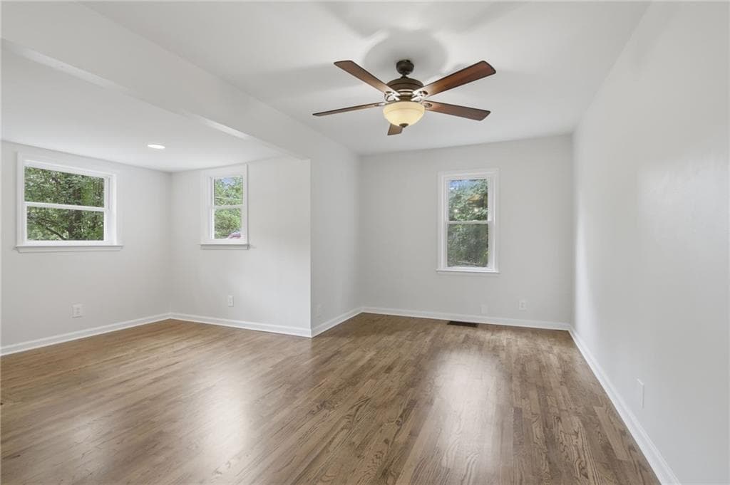 2 bedroom, 1 bathroom, 820 sq ft single family residence for sale at 6815 Bannister Road, Cumming, GA 30028 — photo 10