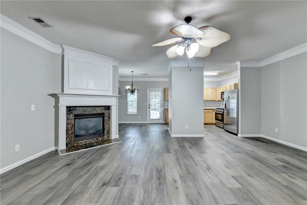 3 bedroom, 3 bathroom, 1,550 sq ft townhouse for sale at 5634 Lawley Drive, Johns Creek, GA 30022 — photo 6
