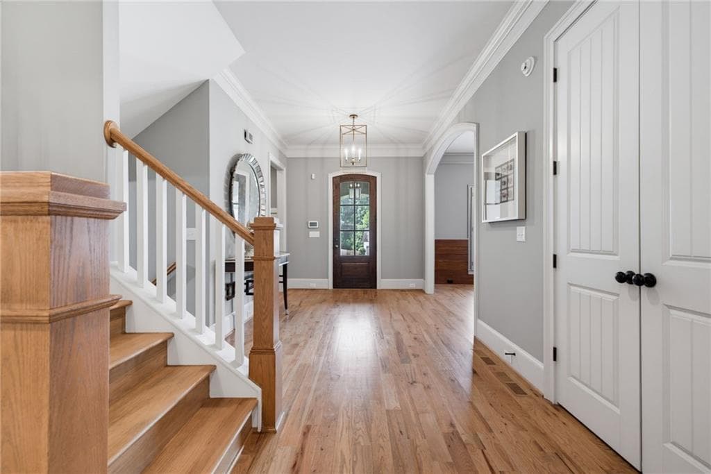 5 bedroom, 4 bathroom, 3,569 sq ft single family residence for sale at 2657 Valvedere Drive, Atlanta, GA 30319 — photo 2