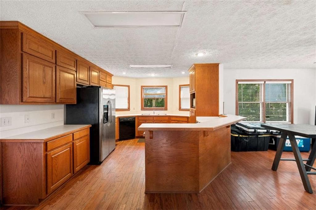 3 bedroom, 3 bathroom, 2,331 sq ft single family residence for sale at 558 Auburn Road, Auburn, GA 30011 — photo 9