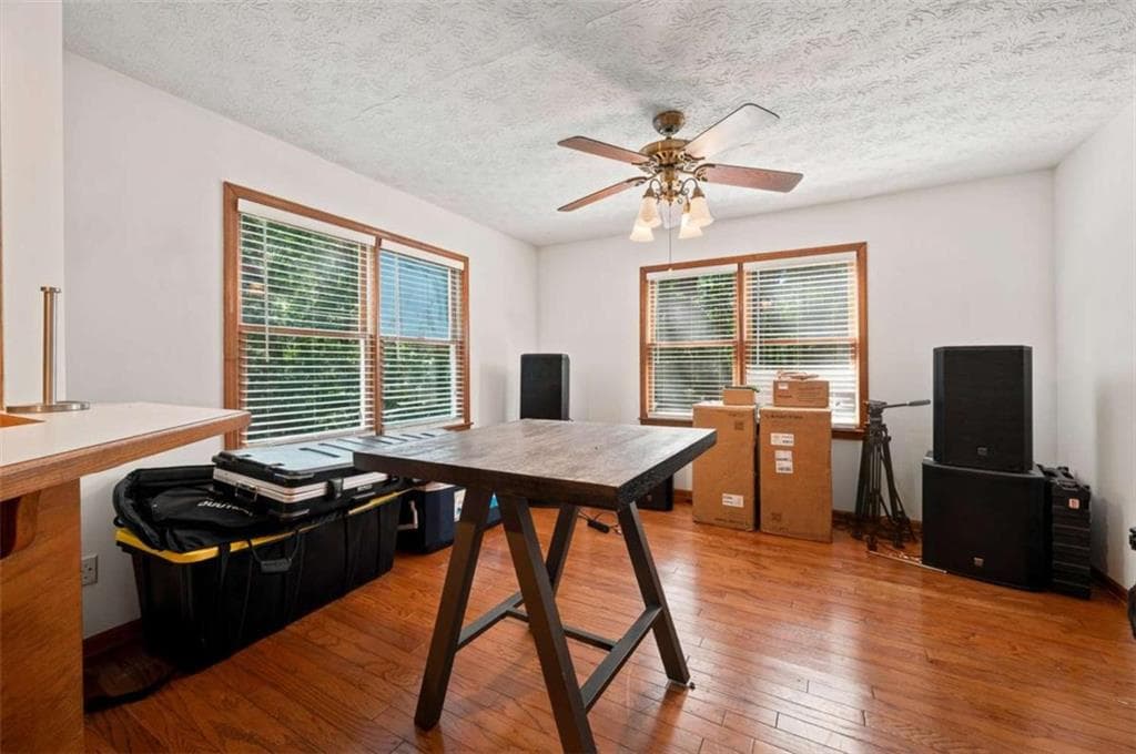 3 bedroom, 3 bathroom, 2,331 sq ft single family residence for sale at 558 Auburn Road, Auburn, GA 30011 — photo 10