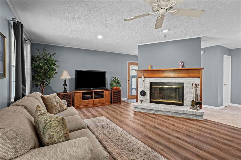 3 bedroom, 1 bathroom, 1,325 sq ft single family residence for sale at 3361 Pawnee Trail, Marietta, GA 30060 — photo 6
